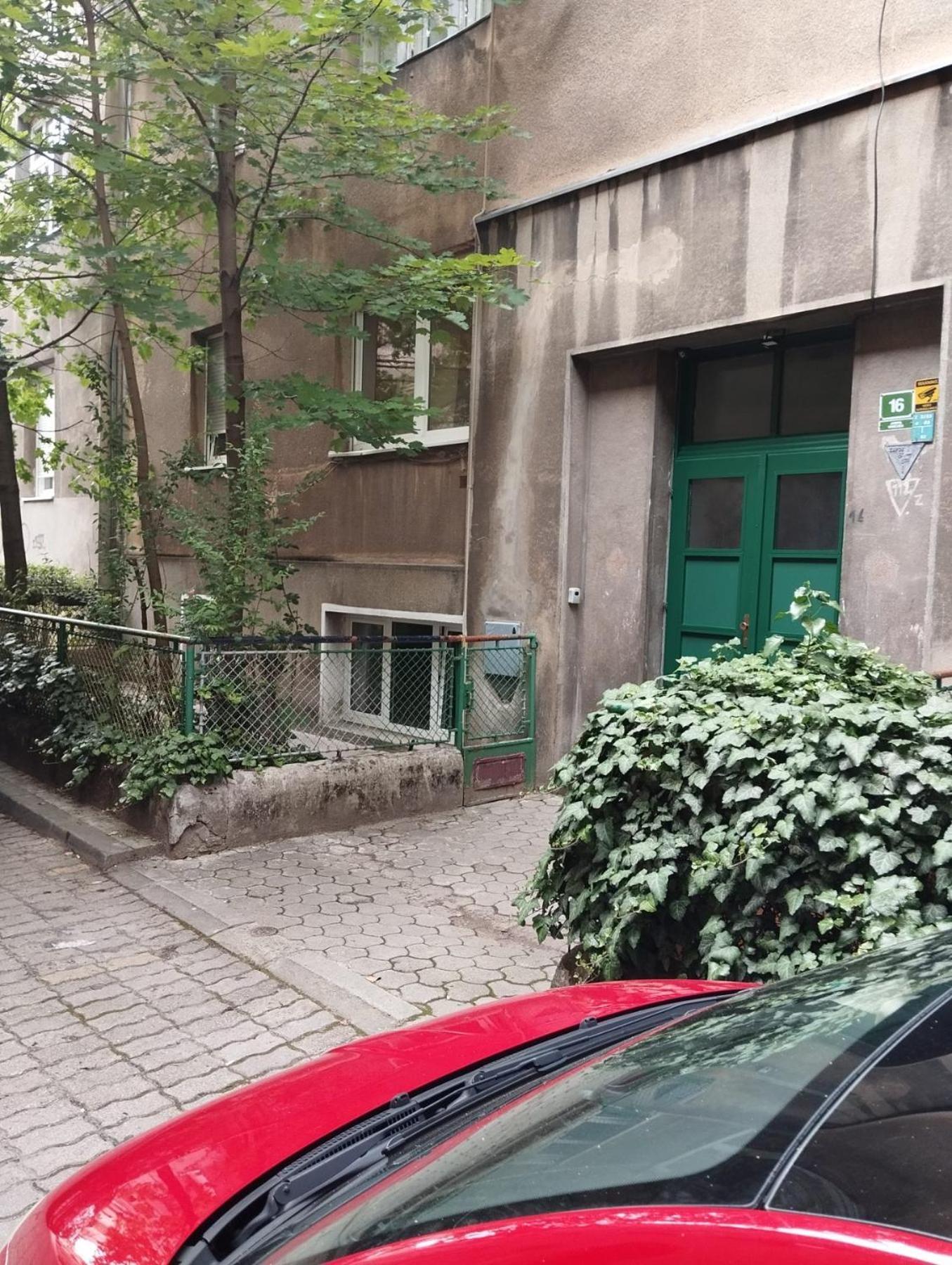 Potkrovlje U Centru 塞拉耶佛 外观 照片
